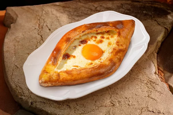 Хачапури по-аджарски
